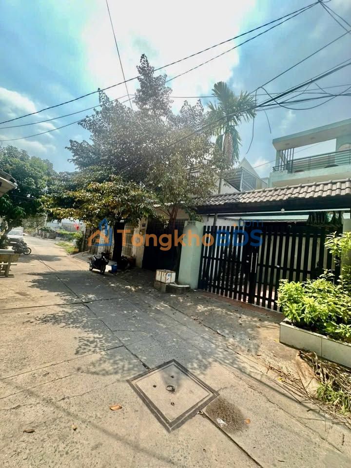 Cho Thuê Nhà 3 Tầng Đường TCH 29, Quận 12 - 120m² Kinh Doanh/Ở