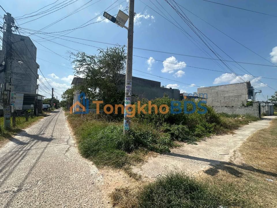 Đất Thổ Cư Lô Góc 136.6m² Sát QL28, Hàm Thắng, Bình Thuận - Giá 1.1 Tỷ