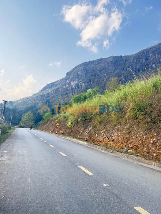 Đất nền Y Tý, Lào Cai 1426m² - Sổ HNK, View đẹp, Giá tốt