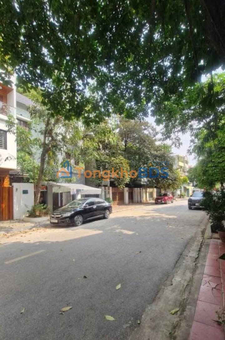 Đất nền Đông Anh 100m² - Sổ đỏ vuông vắn, ô tô tránh, giá 4 tỷ