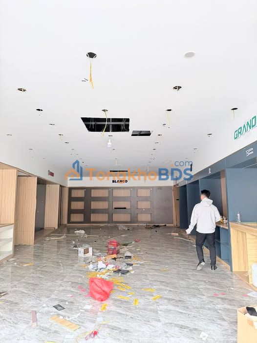 Cho thuê mặt bằng Phố Xã Đàn - Phạm Ngọc Thạch 200m² kinh doanh sầm uất