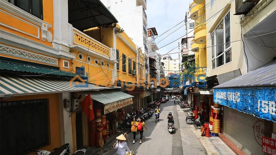 Nhà Mặt Tiền Phố Cổ Hoàn Kiếm 200m² - Kinh Doanh Đa Ngành