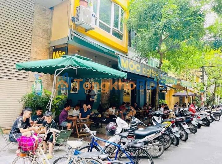 Sang Nhượng Cafe Mặt Tiền Đôi Huỳnh Thúc Kháng 105m² - Giá Thuê 17.25 Triệu/tháng