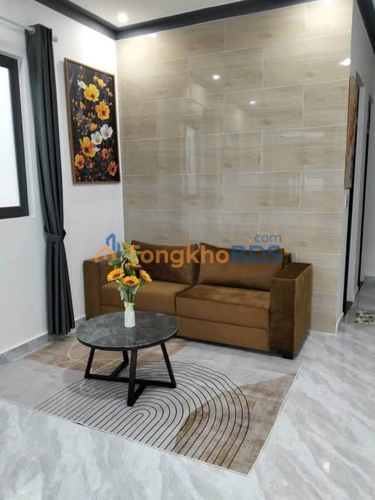 Nhà Nguyên Căn Đà Lạt 2PN, Sẵn Ở Ngay, Đường Ô Tô