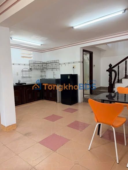 Nhà Nguyên Căn Cao Bá Quát, Nha Trang - 3PN Full Nội Thất, Sẵn Sàng Ở Ngay