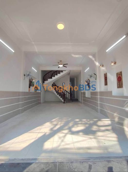 Nhà 3 tầng Núi Thành Hải Châu 100m² 25 triệu - Ô tô vào tận nhà