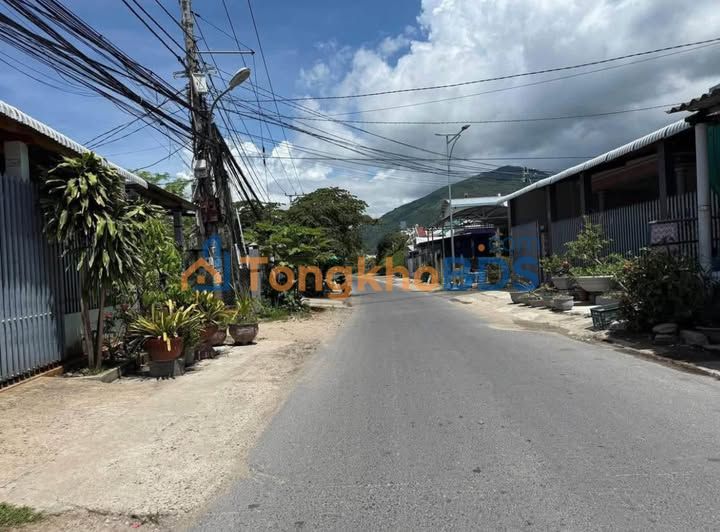 Đất nền Vạn Thọ, Khánh Hòa 138m² - Mặt tiền rộng, giá 2.1 tỷ, đầu tư sinh lời