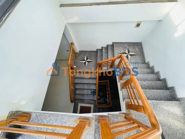 Nhà phố Lê Lai Thanh Hóa 100m² 15 triệu - Cho thuê ngay