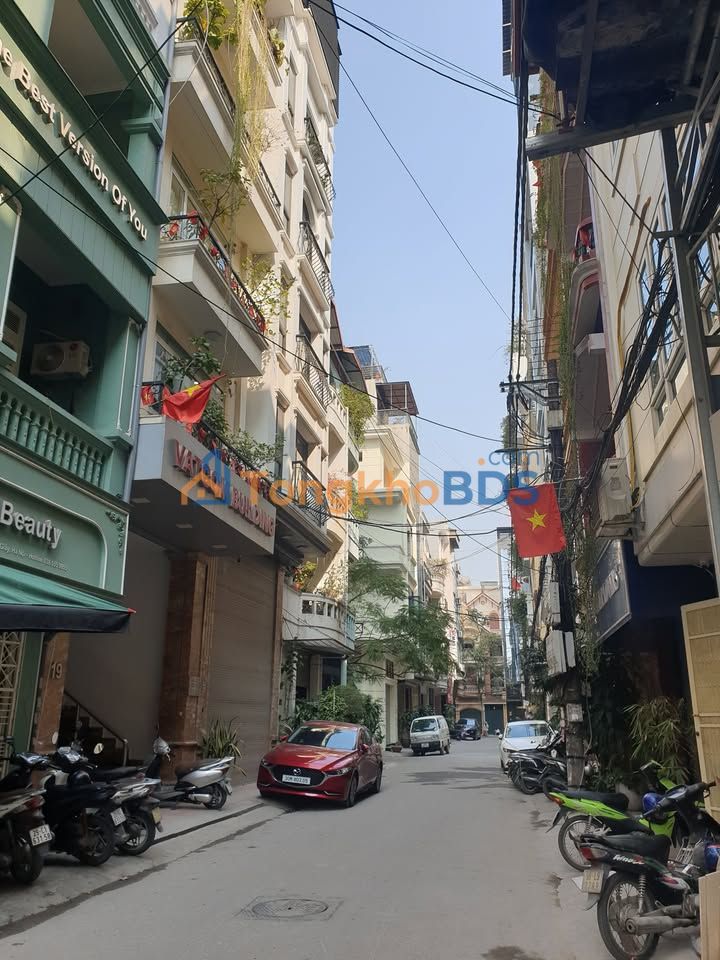 Nhà Lô Góc 90m² Lạc Long Quân, Cầu Giấy - Kinh doanh Đắc Lộc, Ô Tô Tránh