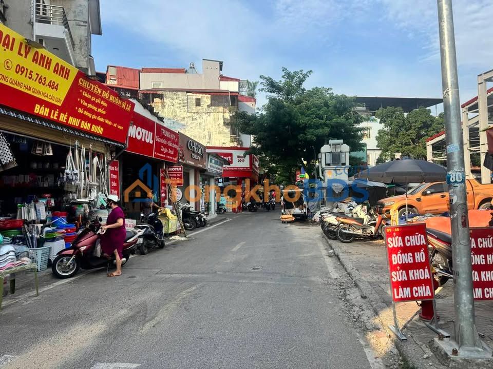 Cho thuê CHDV Cầu Giấy 245m² x 7 tầng - Dòng tiền 4 tỷ/năm