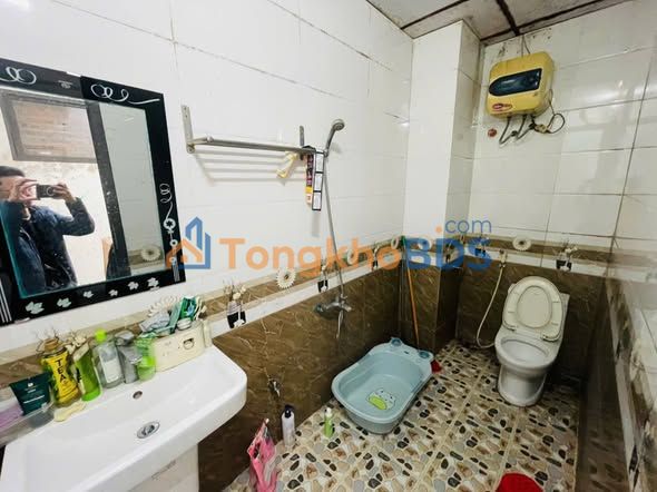 Nhà riêng Lê Lai Thanh Hóa 100m² 15 triệu - Vị trí đẹp