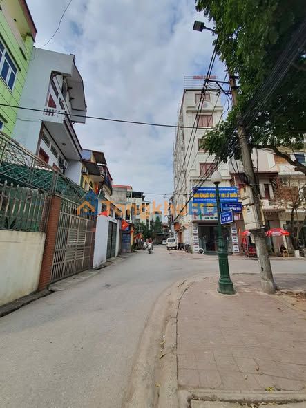 Nhà 3 Tầng Lê Lai, Bắc Ninh 83m² - 4PN, Sẵn Sàng Ở & Kinh Doanh