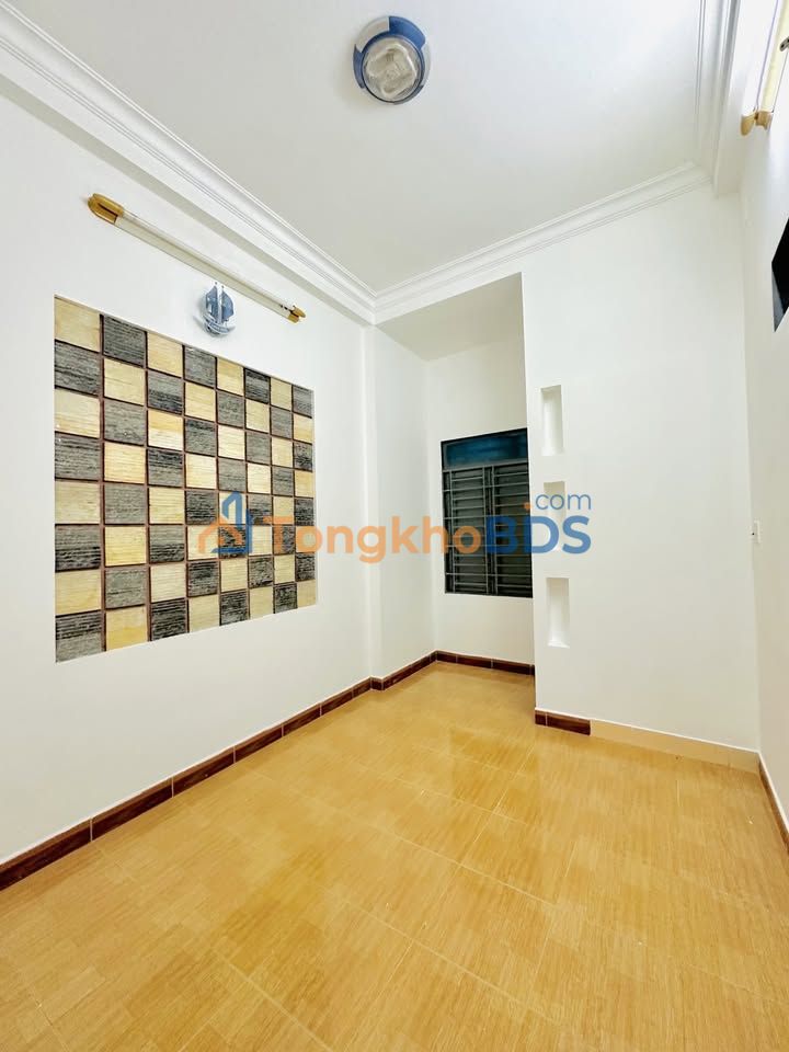 Nhà Phố Tân Bình - Lô Góc 82m² Ô Tô Tránh, 7.x Tỷ