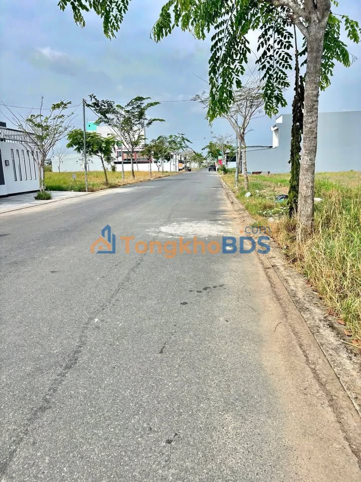 Đất Nền Tắc Cậu 100m² Sổ Hồng Full Thổ Cư - Giá Tốt 650 Triệu