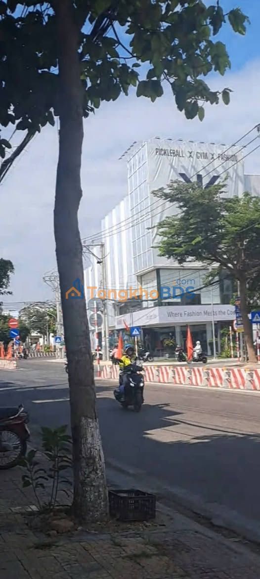 Bán Đất Mặt Tiền Trần Phú, Phan Rang 109m² - Kinh Doanh Sầm Uất