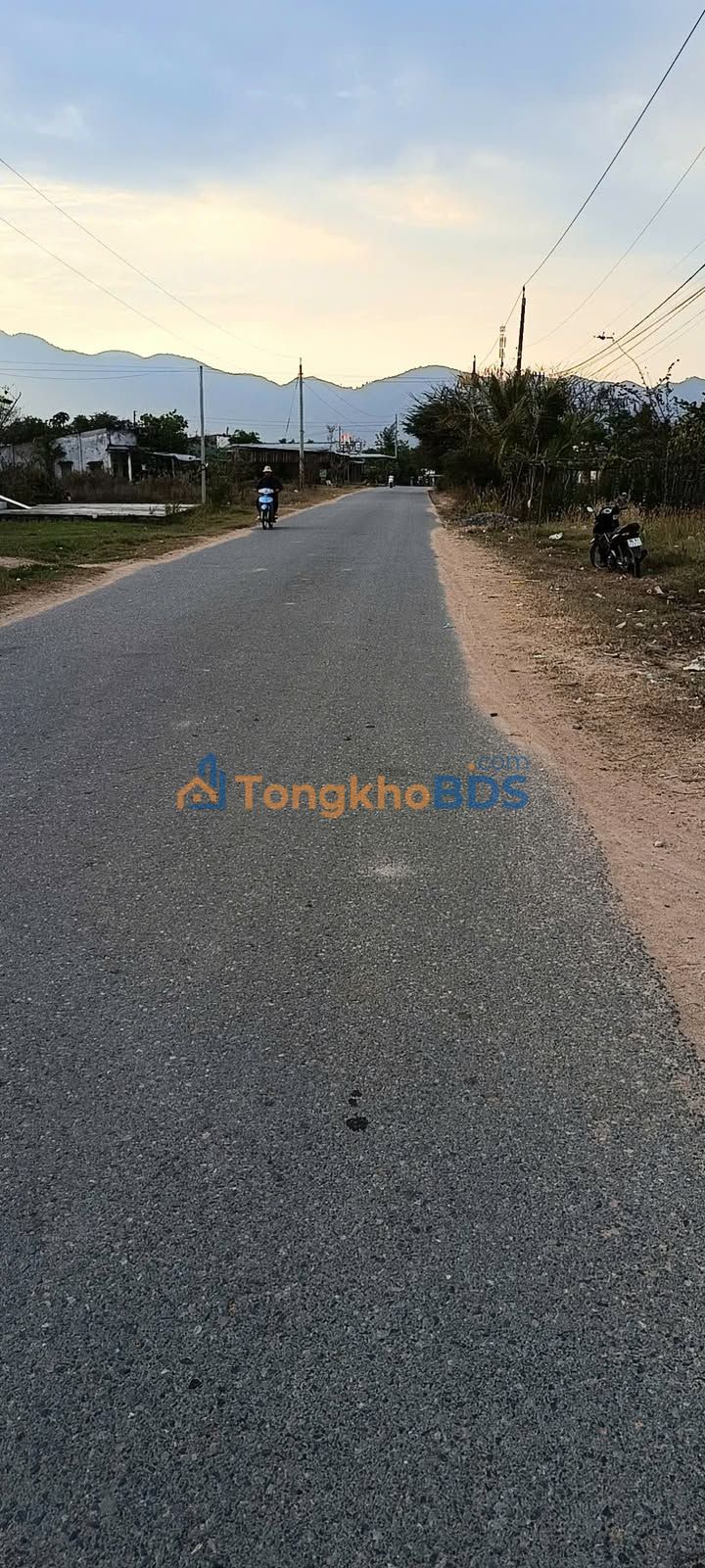 Bán Nhanh Đất Thổ Cư 600m² Mặt Tiền Đường Nhựa TT Ma Lâm, Bình Thuận - Giá 3.12 Tỷ