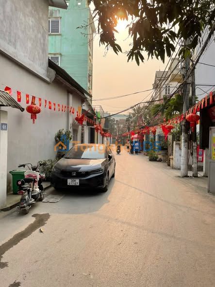 Nhà Đẹp Ngã Tư Trôi, Đan Phượng - 35m², 5 Tầng, Lô Góc, Giá 5 Tỷ