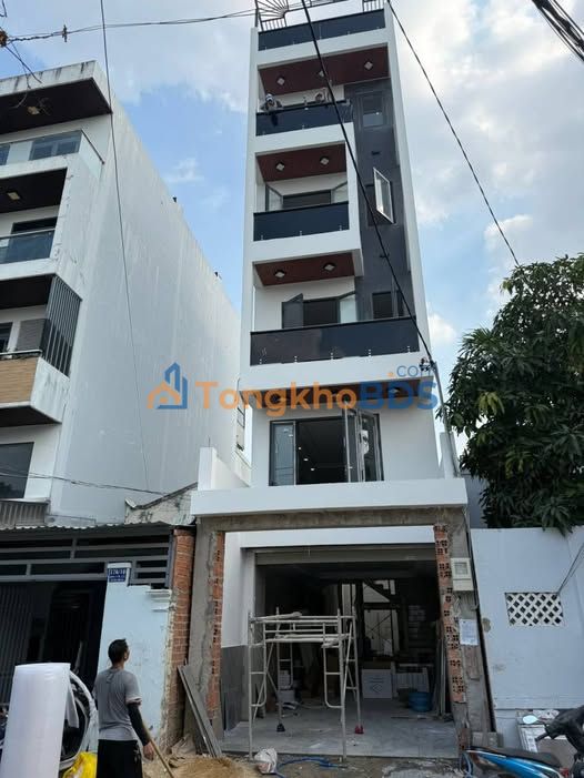 Nhà Phố Mẫu Lửng Ngược 5 Tầng Có Thang Máy, 4PN Quận 12 - 8.5 Tỷ TL