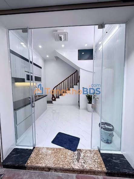 Nhà 3 Tầng 20m² Kim Mã, Ba Đình - Sổ Đỏ Nở Hậu, Giá 5 Tỷ