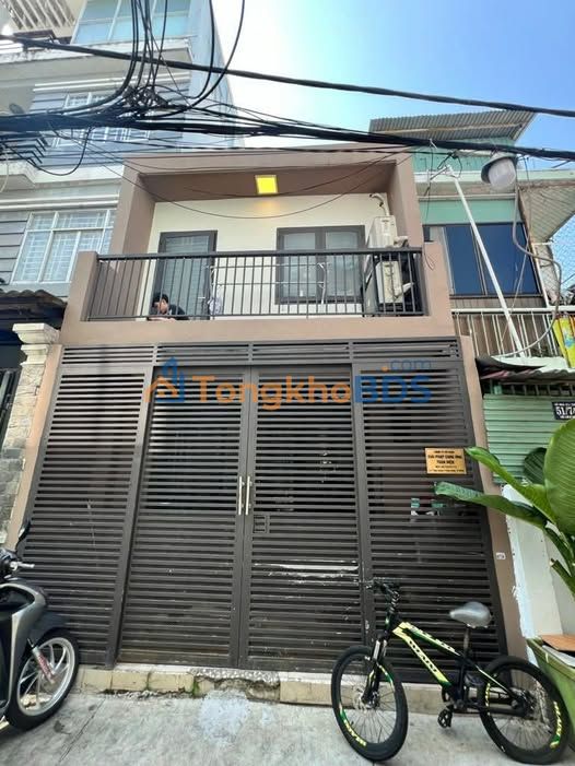 Nhà 2 Tầng BTCT Ngô Quyền, Q10 - 32m² - Ô tô vào nhà - Kinh doanh đỉnh