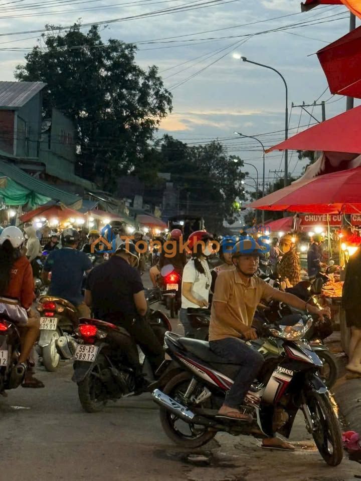 Bán Gấp Nhà Trọ Mặt Tiền 300m² Tại Chợ Nhỏ, Thuận An - Thu Nhập 52 Triệu/Tháng