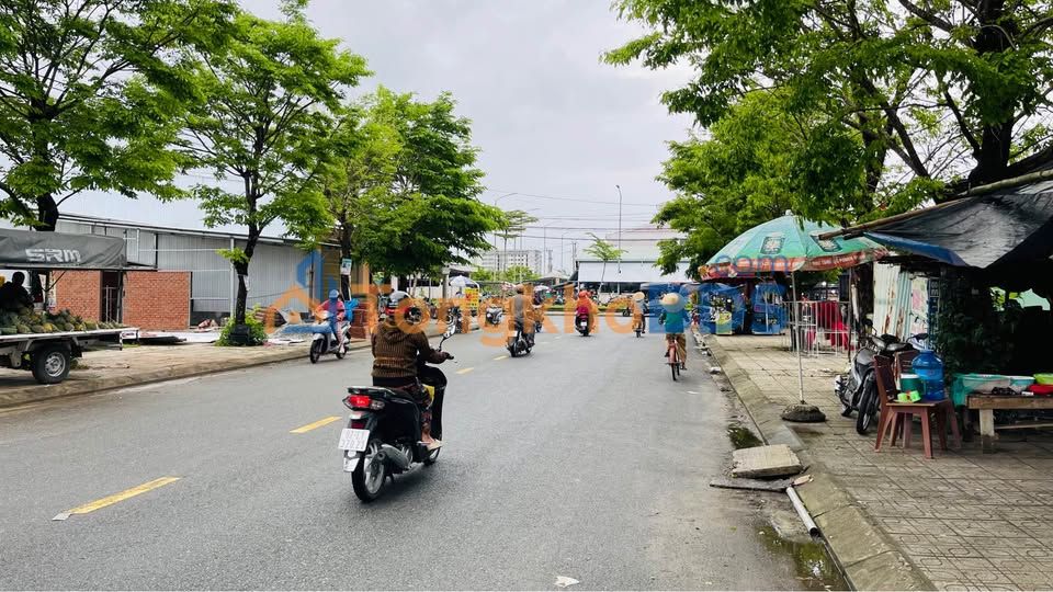 Nhà Mặt Tiền Chợ Chiên Đàn 164m² (3.x Tỷ) - Lô Góc, Vị Trí Vàng Kinh Doanh