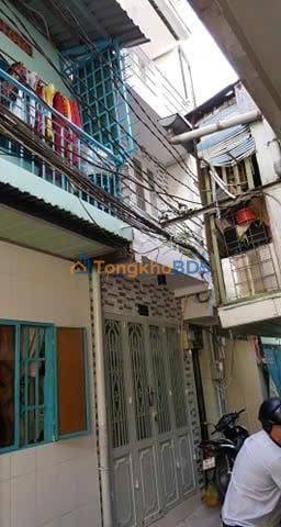 Nhà Lạc Long Quân P3 Q11 10m² 2,5 tỷ - Ô tô vào tận nhà