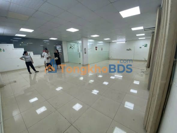 Cho thuê mặt bằng 220m² tầng 3 đường Nguyễn Du, TP Vinh - Giá 8 triệu/tháng