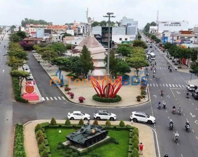 Bán Nền 273m² Phường Long Khánh, Đồng Nai - Giá 8 Tỷ, Sổ Hồng Sẵn Sàng