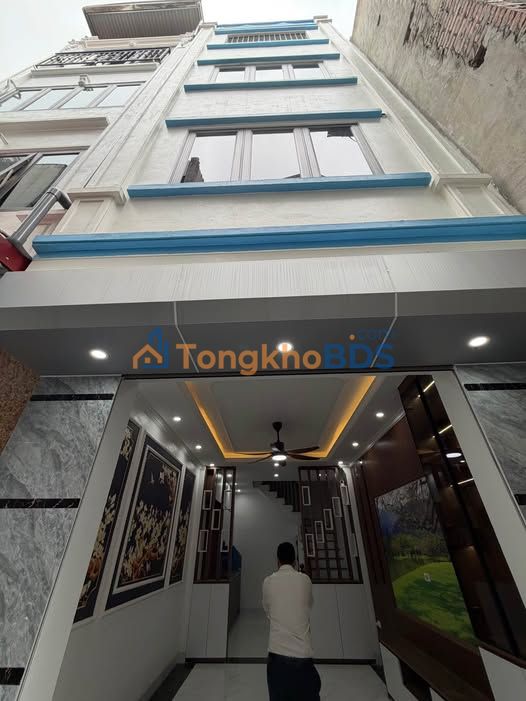 Nhà 35m² 4 Tầng Đẹp Kiêm Kinh Doanh Gần TT Chúc Sơn, Hà Nội - 4.5 Tỷ