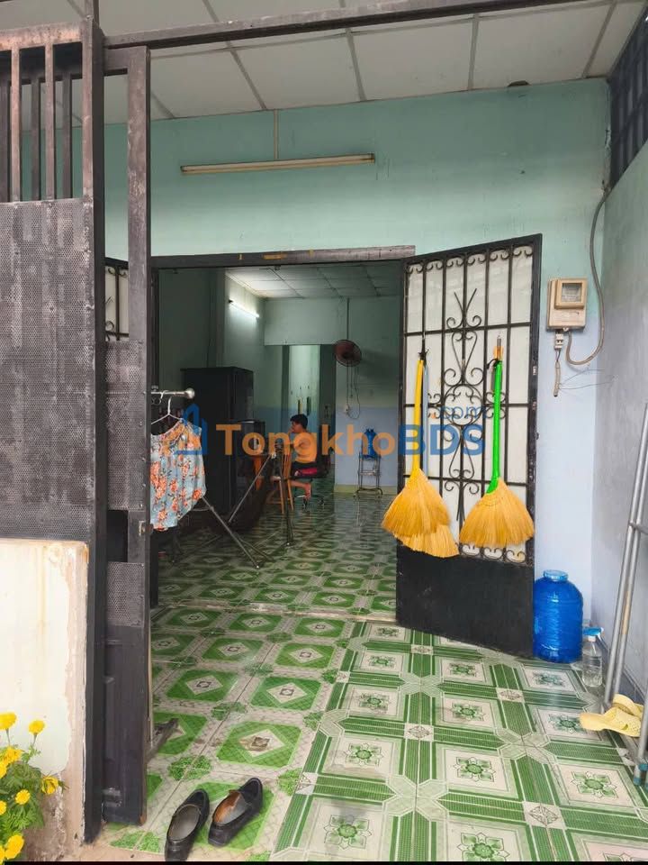 Bán Nhà 72m² Hóc Môn - Nở Hậu 8m, Giá 1.75 Tỷ, Sẵn Sàng Kinh Doanh