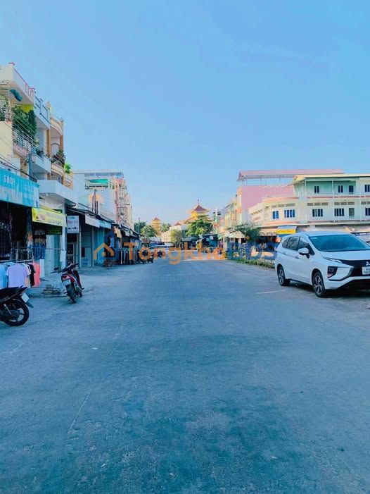 Nhà Mặt Tiền Chợ Châu Đốc 72m² - Giá Tốt Nhất Tháng 3