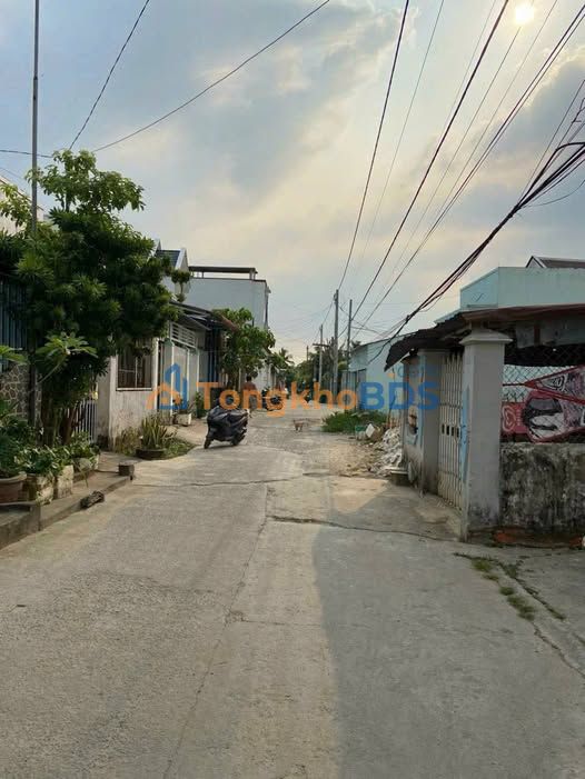 Bán Nhà Cấp 4 Rạch Giá 180m² - Gần TTTM 30/4, Giá 1.8 Tỷ