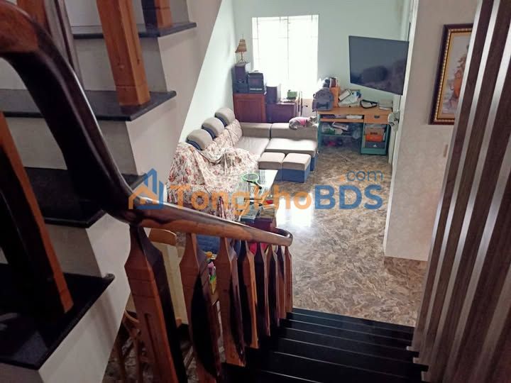 Nhà riêng Trần Quý Cáp 108m² 4 tỷ - Ô tô vào tận nhà