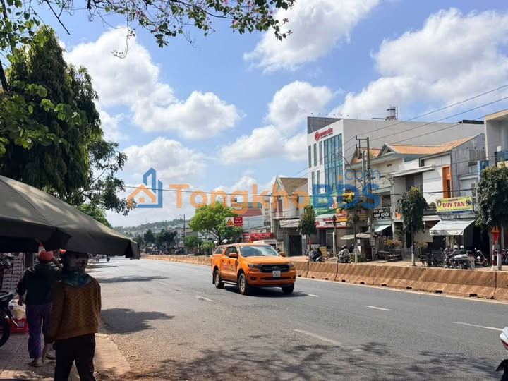 Nhà Mặt Tiền Nguyễn Văn Cừ BMT - Kinh Doanh Đắc Lợi 104m²