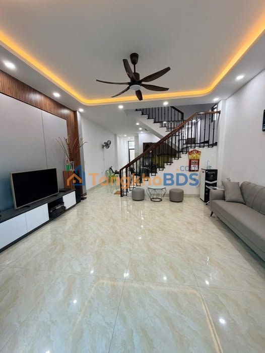 Bán gấp Townhouse Vĩnh Ngọc 100m² Full Nội Thất - Giá 3.95 Tỷ