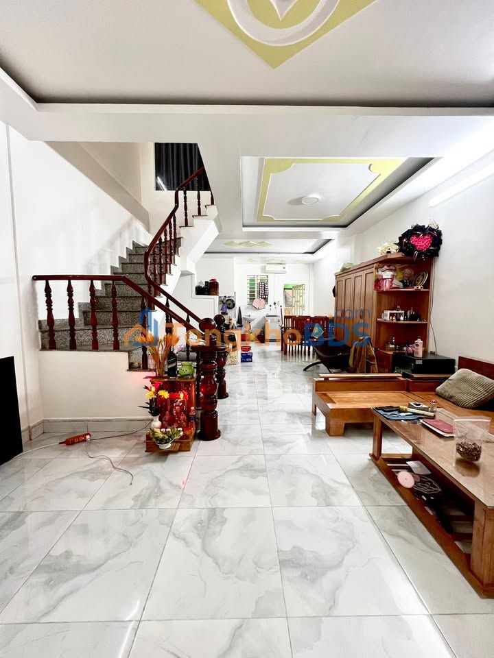 Nhà Trệt Lầu Sổ Hồng KDC Kim Thanh, Tân Uyên - 100m², 3.X Tỷ