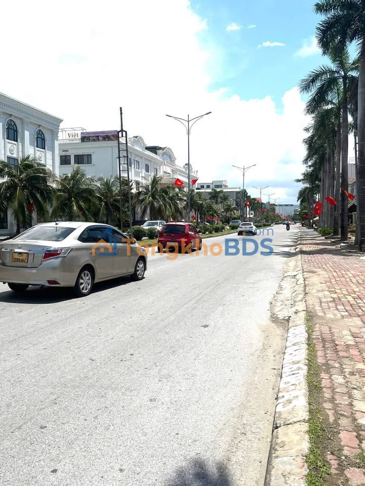 Đất nền 300m² mặt tiền 12m đường đôi bao biển Hạ Long - Sổ đỏ sẵn sàng