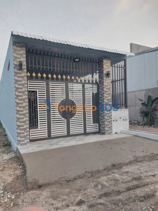 Nhà 135m² Bến Cát, Bình Dương - Sổ Hồng Chính Chủ, Giá 2.35 Tỷ