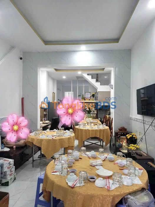 Nhà 2 Lầu Gò Vấp 88m² - Hẻm Xe Hơi 6.65 Tỷ