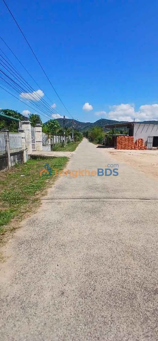 Đất Nền Lô Góc 572.5m² Mặt Tiền Nhựa Đa Kai - Sẵn Sổ Hồng