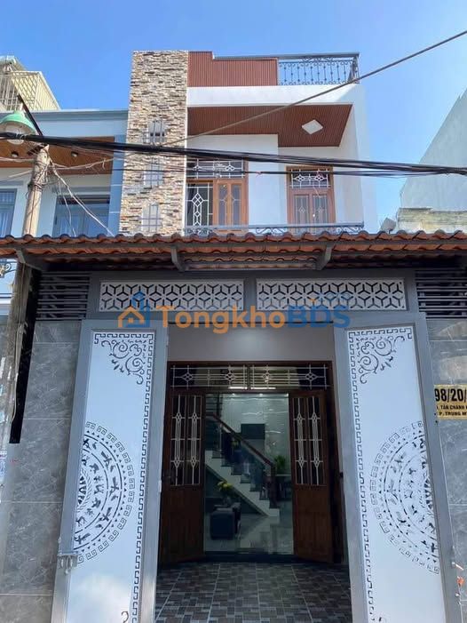 Nhà Sổ Hồng Quận 12 - 4.85 Tỷ - 2PN, 1 Lầu Đúc, Sân Rộng