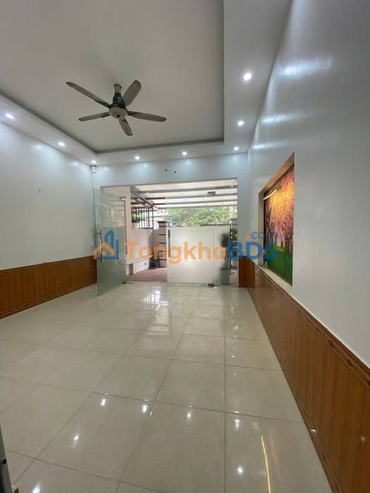 Nhà 2 Tầng Đẹp Yên Bái - 100m² Sổ Đỏ Full Thổ Cư - Gần Chợ Nam Cường