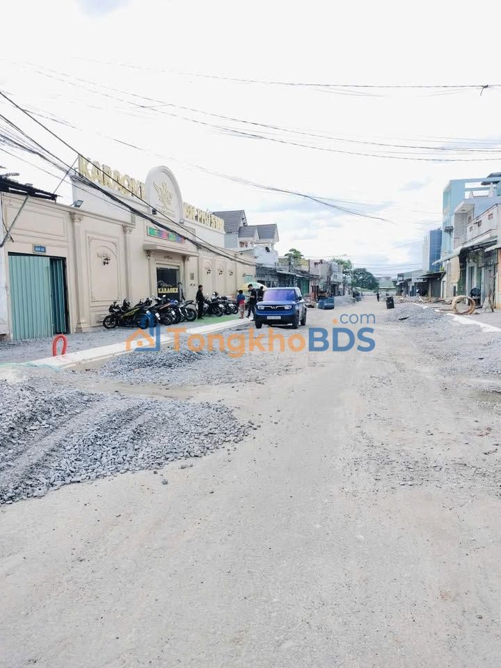 Nhà Mặt Tiền Chu Văn An, TP. Thủ Dầu Một - 320m² Kinh Doanh Cafe Dòng Tiền 12 Tỷ