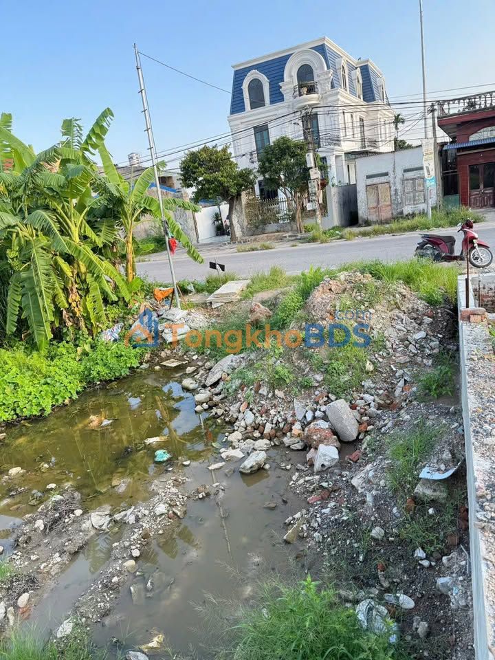 Bán đất mặt đường 301 An Tiến, Hải Phòng - 100m², Sổ hồng, Giá 3.x tỷ