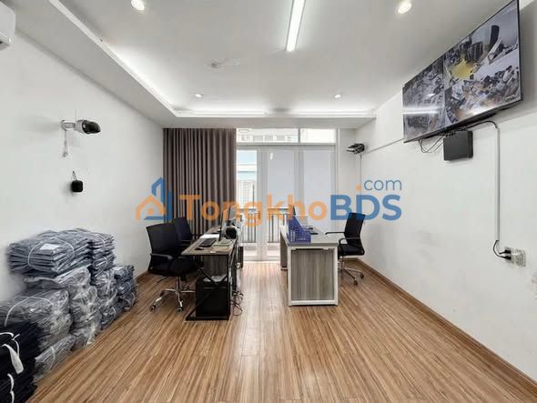 Nhà Mặt Tiền Kinh Doanh Đường Hoa, Phú Nhuận - 48m², 4 Tầng, Giá 16.9 Tỷ