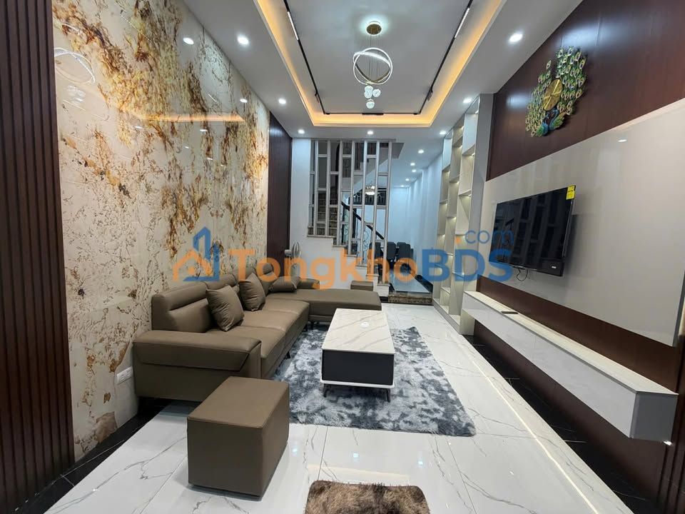 Nhà Tô Vĩnh Diện 45m² giá 15 tỷ - Ô tô vào tận nhà