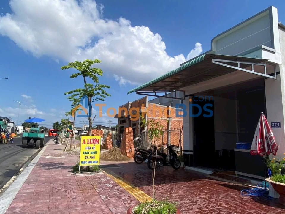 Nhà Mặt Tiền Võ Văn Kiệt, Vĩnh Long - 124m² Kinh Doanh Sầm Uất