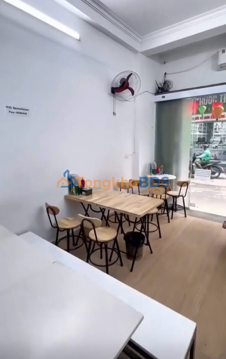 Cho thuê nhà mặt phố Triều Khúc 32m² x 4 tầng - Kinh doanh sầm uất