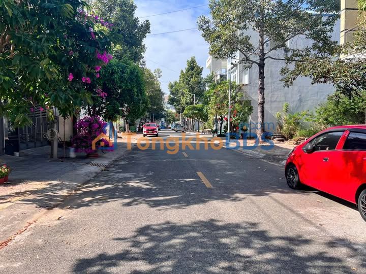 Đất Mặt Tiền Đông Hồ, Bà Rịa - 95m² Thổ Cư, Sổ Hồng Riêng - Giá 3 Tỷ